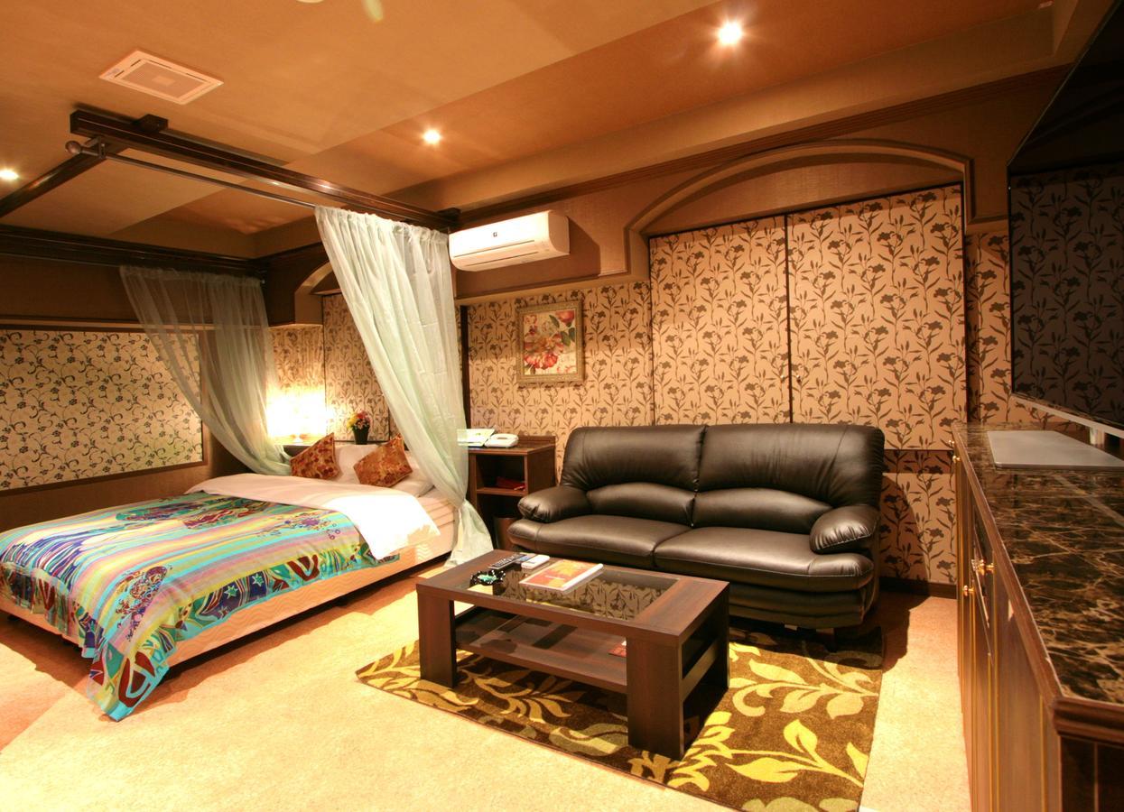 Sari Seki Inter (Adults Only) Hotel Kameyama Exterior photo
