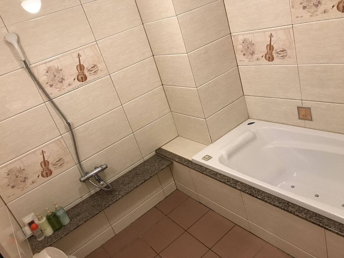 Sari Seki Inter (Adults Only) Hotel Kameyama Exterior photo